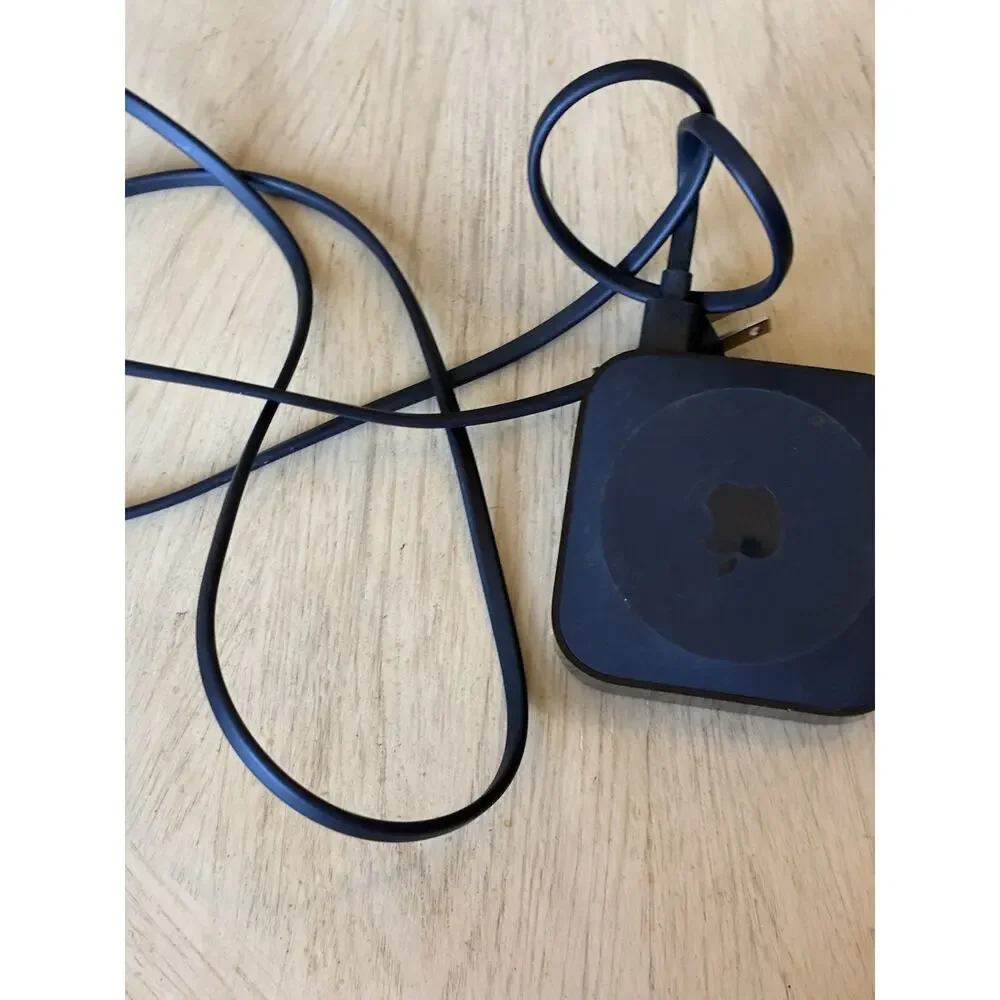 Apple TV 3rd Generation 8GB HD Media Streamer A1469 NO REMOTE